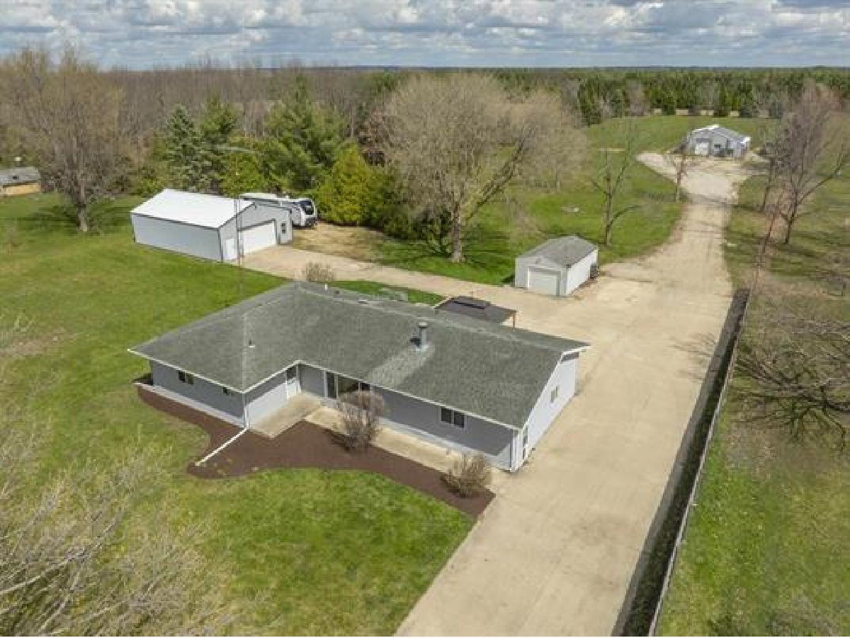  Sold Garden Prairie Illinois, 4653 Garden Prairie