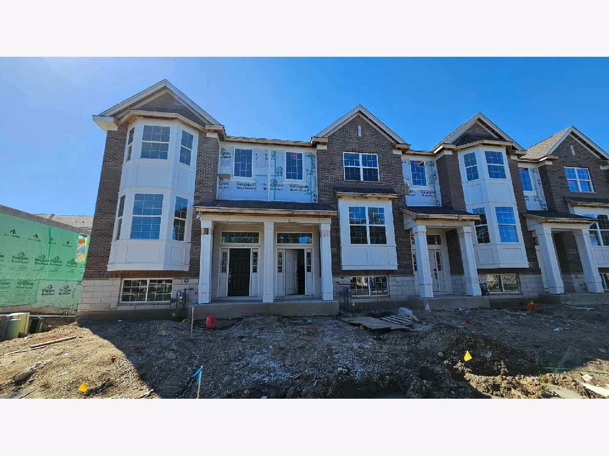 Condos & Townhomes Rented Metro East Orland Park Illinois, 9224 Harlowe