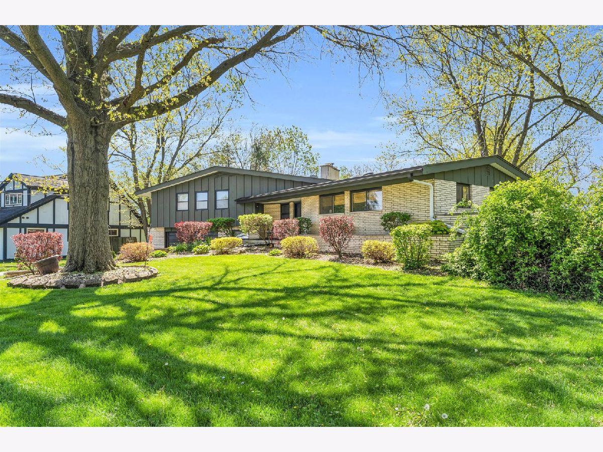  Sold Elliott Illinois, 127 Forman