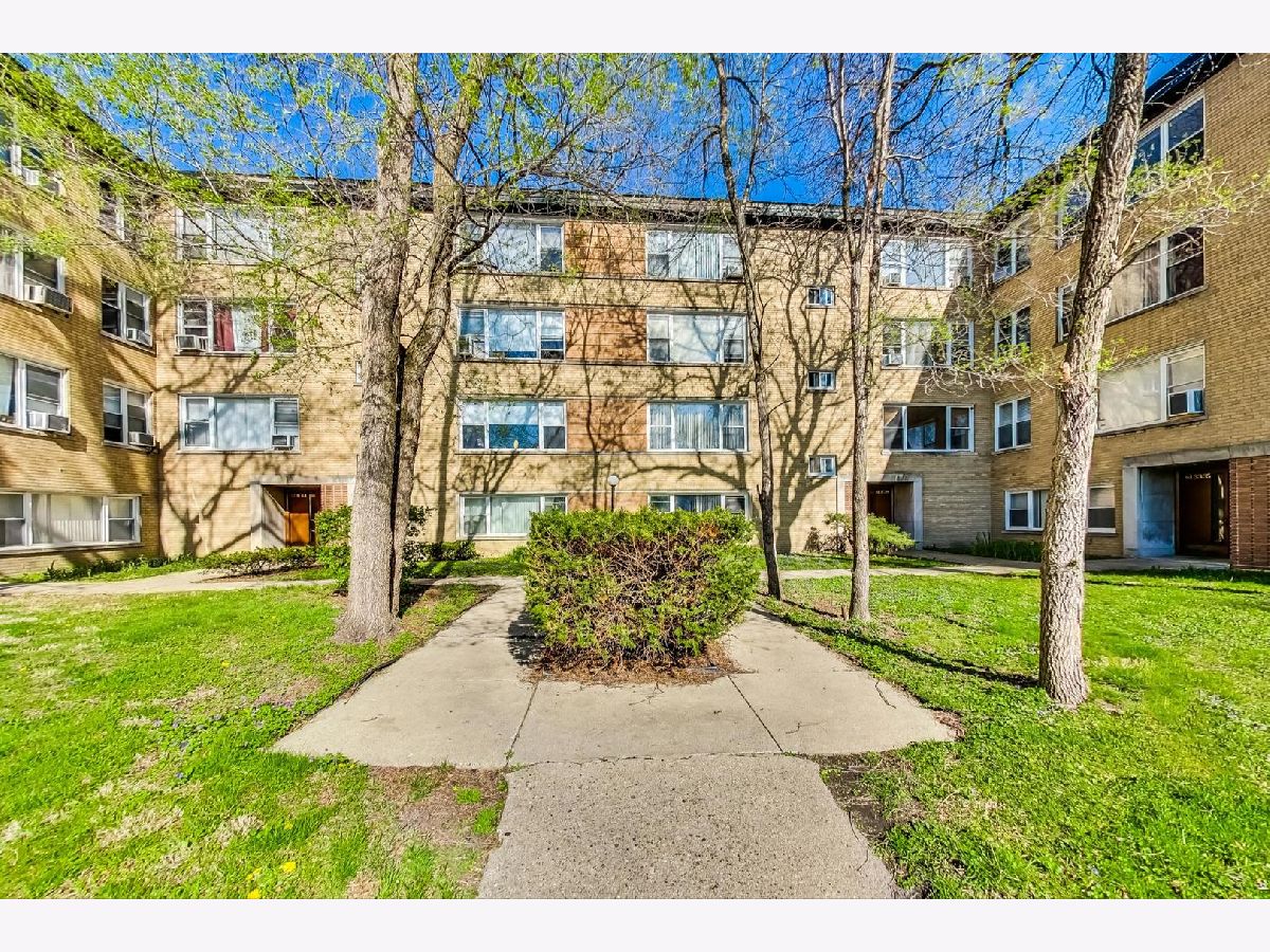 Condominiums & Homes Sold Norwood Court Chicago Illinois, 6145 Seeley