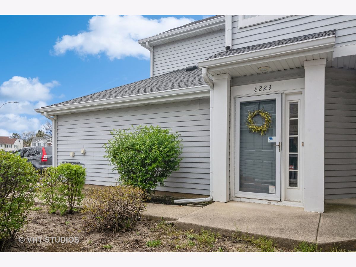 Townhomes & Condos Sold Reflections Darien Illinois, 8223 Ripple Ridge