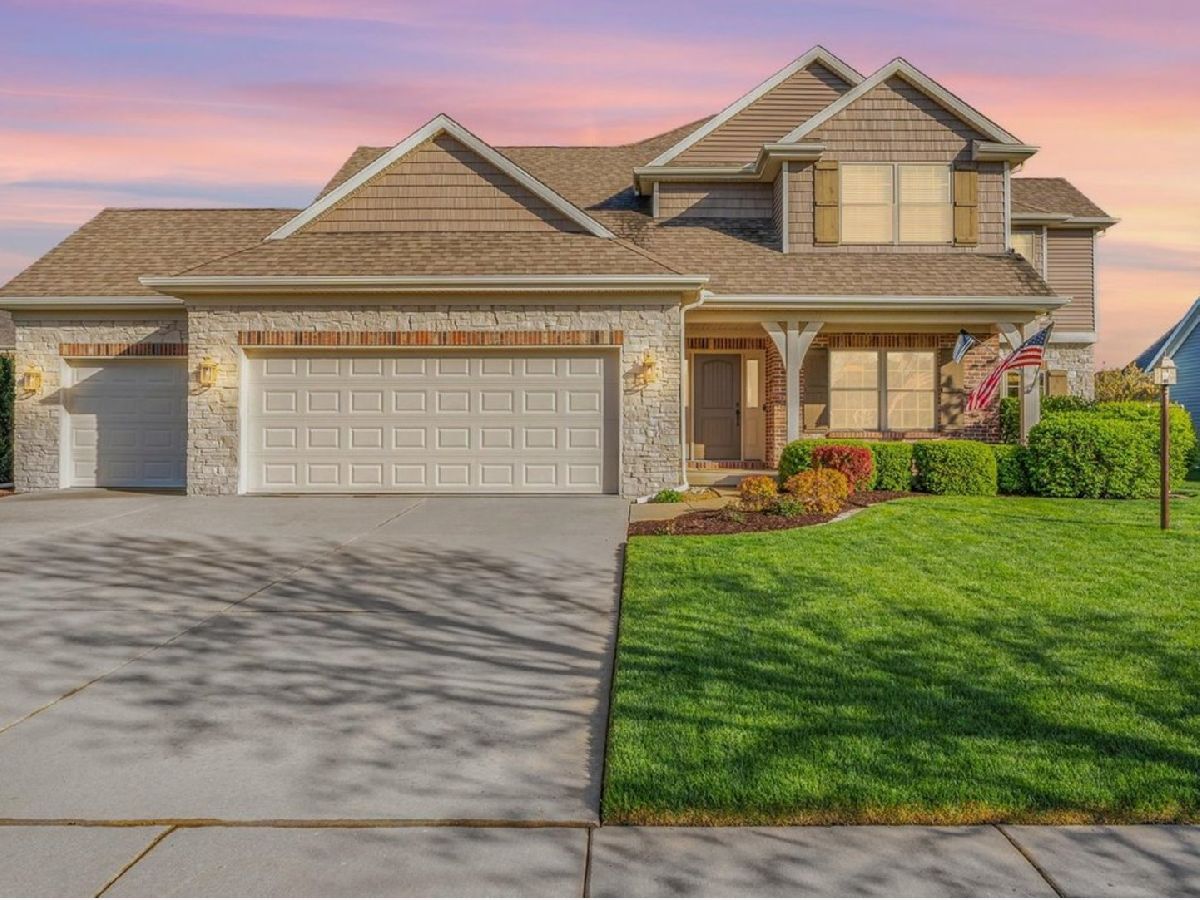 Homes Sold Trails At Abbey Fields Champaign Illinois, 1206 English Oak
