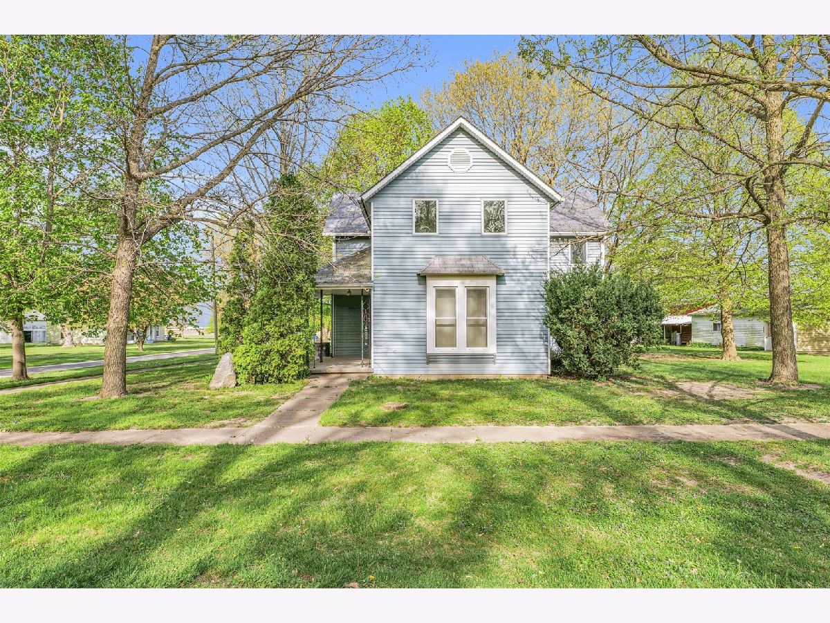 Sold Ivesdale Illinois, 302 Sanford