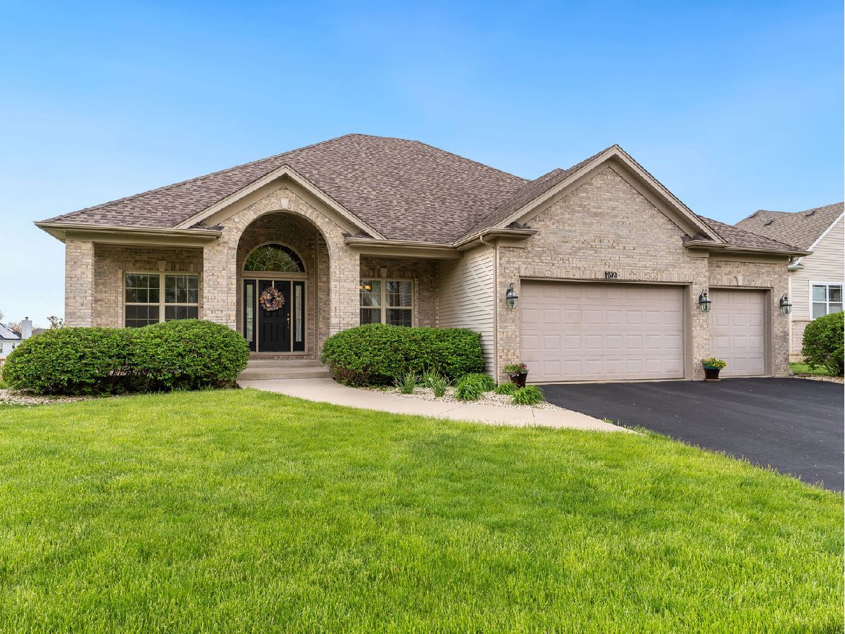 Homes & Townhomes Sold Country Hills Yorkville Illinois, 782 Greenfield Turn