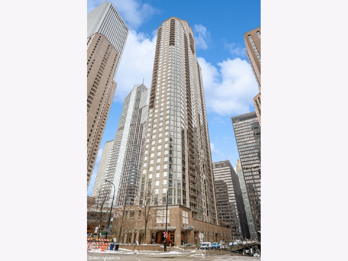 Condominiums Sold Park Millennium Condos Chicago Illinois, 222 Columbus