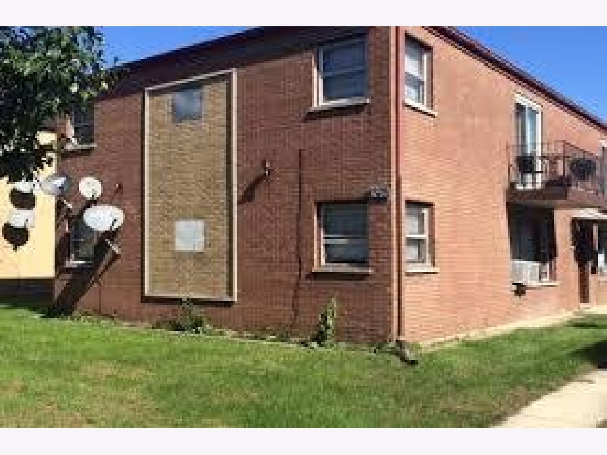  Rented Posen Illinois, 14521 Richmond