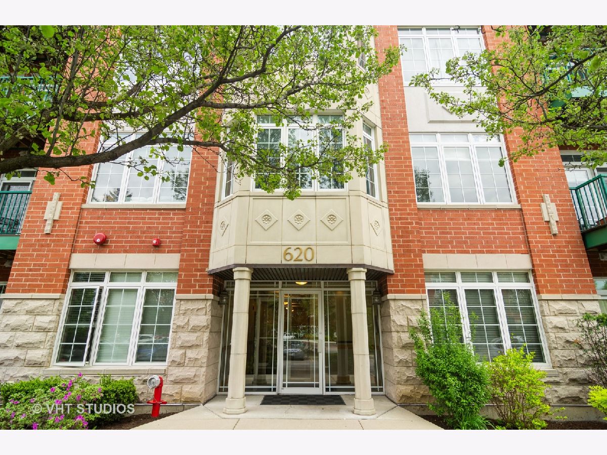 Condominiums Sold Park Point Wheeling Illinois, 620 Mchenry
