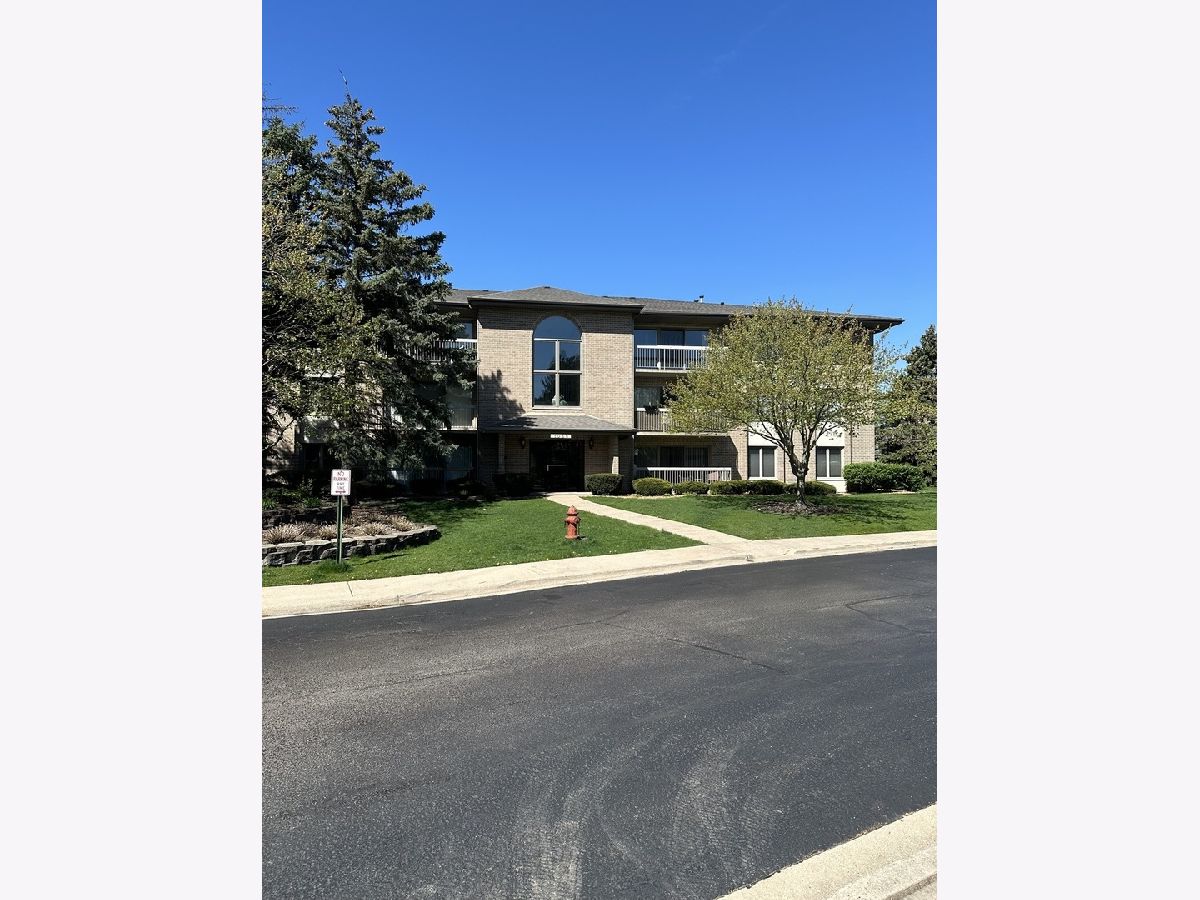 Condominiums Rented Ashley Point Lockport Illinois, 1068 Ashley