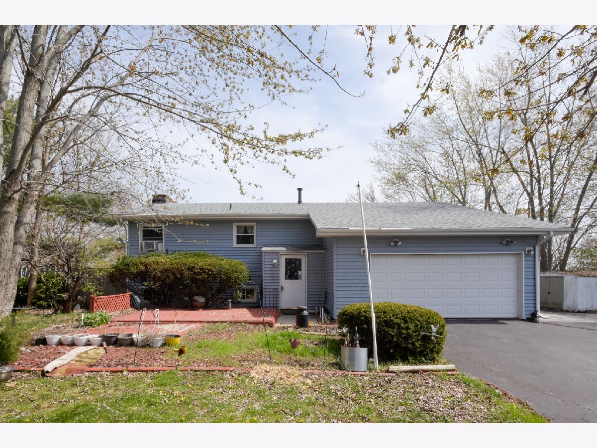  Sold Genoa City Wisconsin, N824 Daisy
