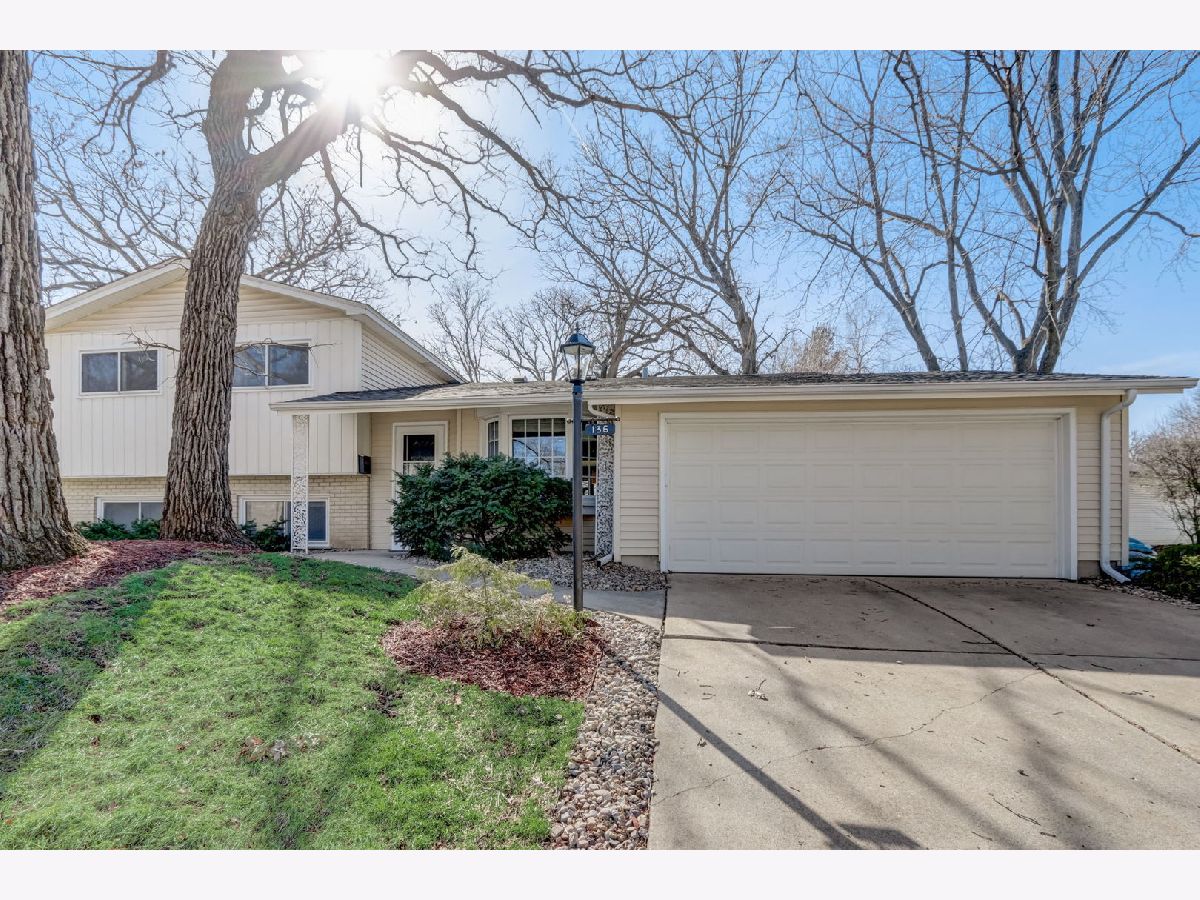 Homes Sold Timbercrest Schaumburg Illinois, 136 Cedarcrest