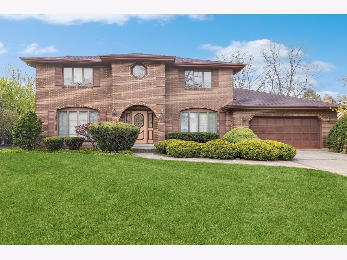 Homes Sold Saddle Brook Oak Brook Illinois, 834 Red Stable
