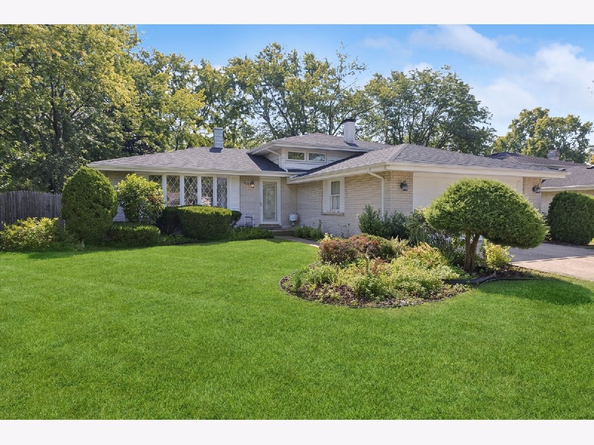 Homes Sold Knottingham Downers Grove Illinois, 7601 Rohrer