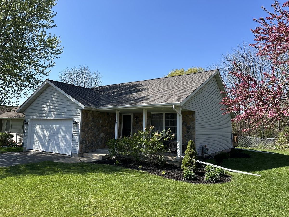 Homes & Condos & Townhomes Sold Willow Glen Genoa Illinois, 601 Tyler