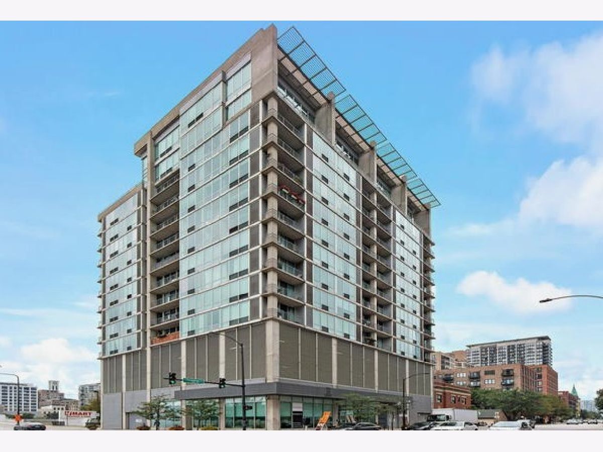Condominiums Sold Platinum Tower Chicago Illinois, 700 Van Buren