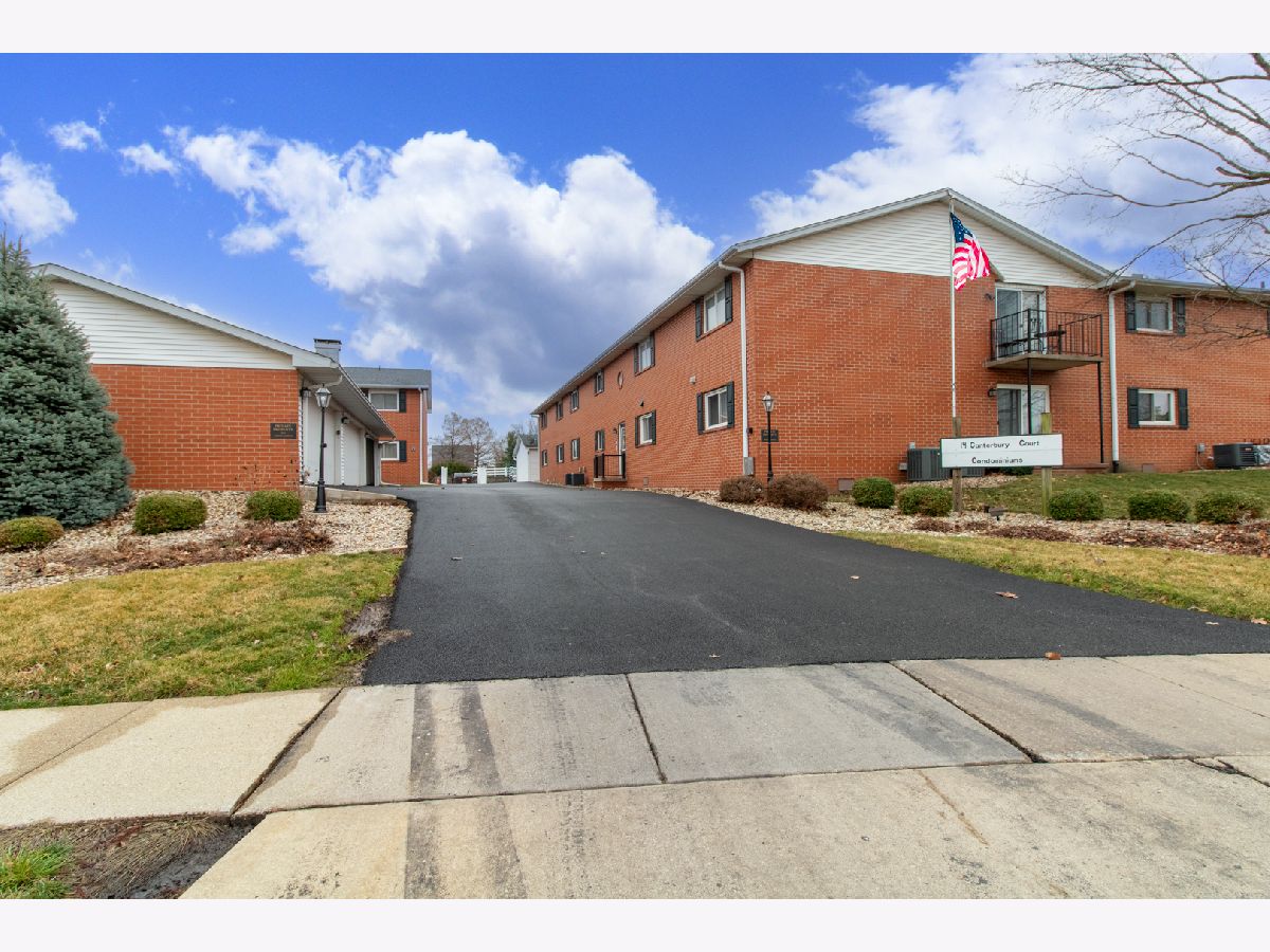Condos & Townhomes & Homes Sold Canterbury Bloomington Illinois, 14 Canterbury