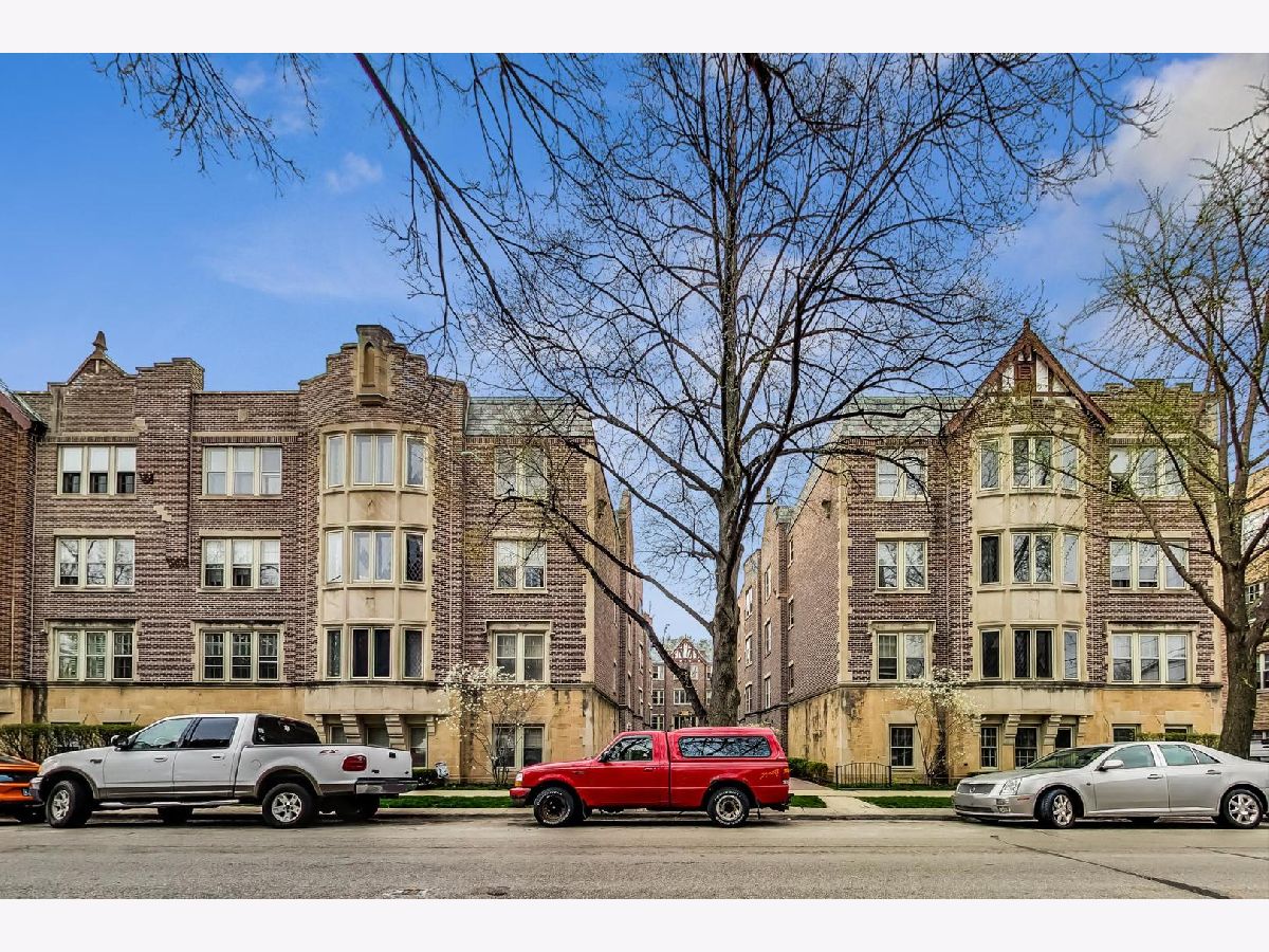 Condominiums Sold Lions Gate Condominiums Oak Park Illinois, 1122 Washington