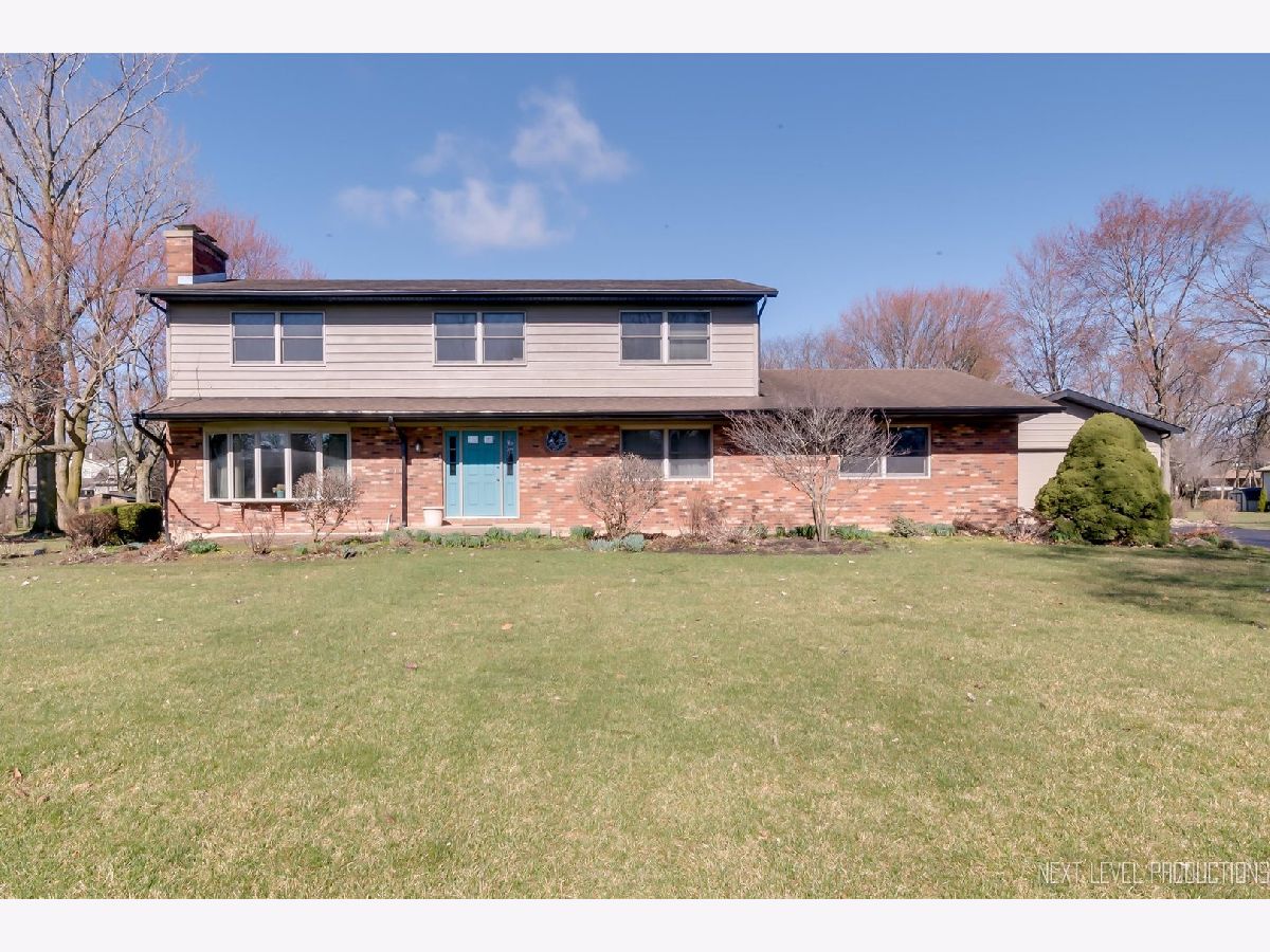 Homes Sold Montague Forest Elgin Illinois, 11N154 Capulet
