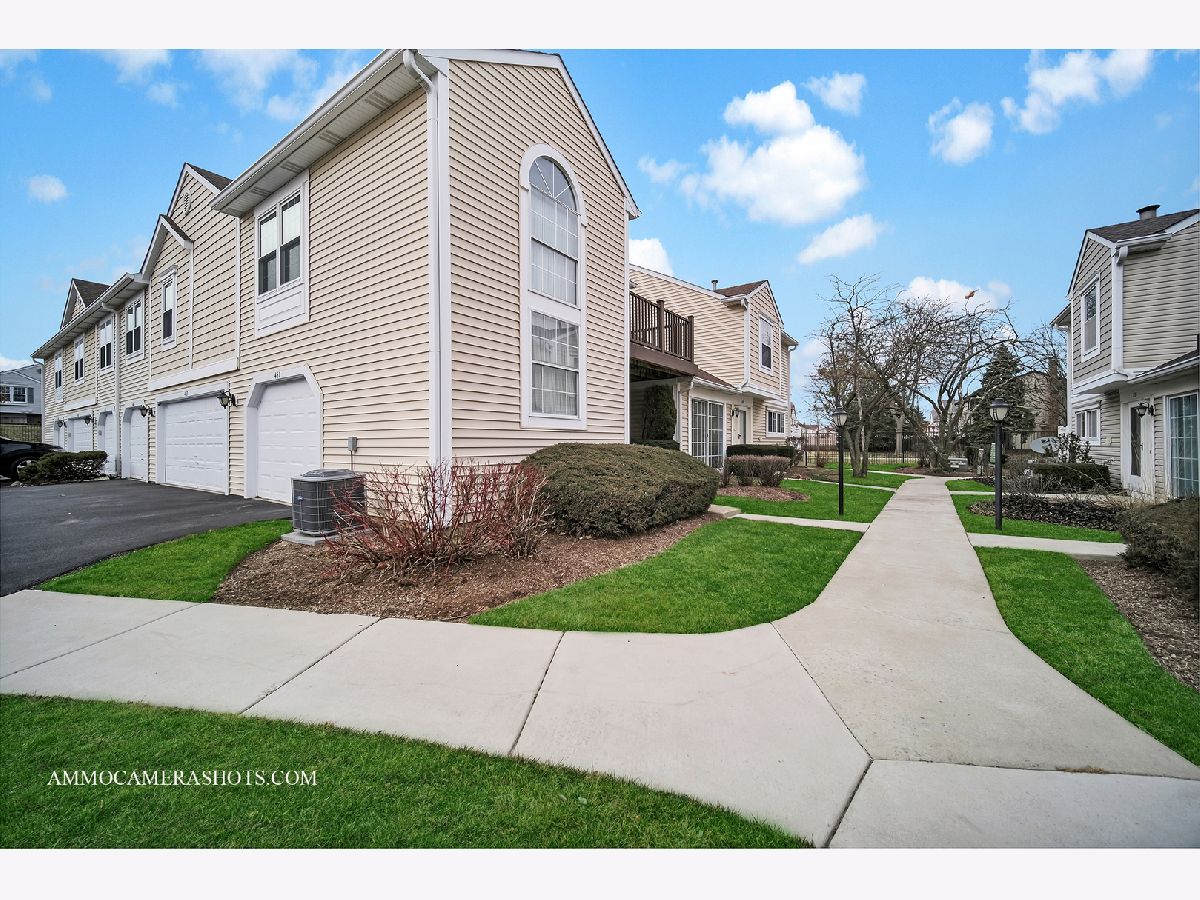 Townhomes & Condos Sold Le Parc Buffalo Grove Illinois, 465 Le Parc