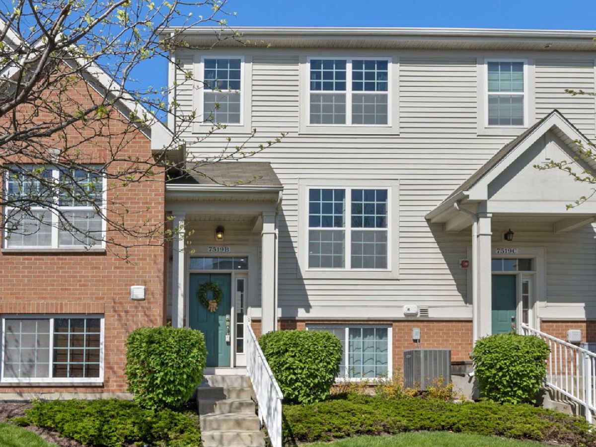 Townhomes & Condos Sold Bridgeview Place Bridgeview Illinois, 7519 Claridge