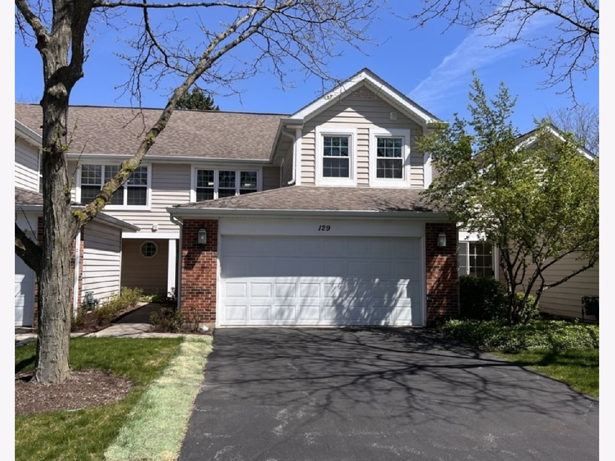 Townhomes Rented Autumn Ridge Schaumburg Illinois, 129 Stevens