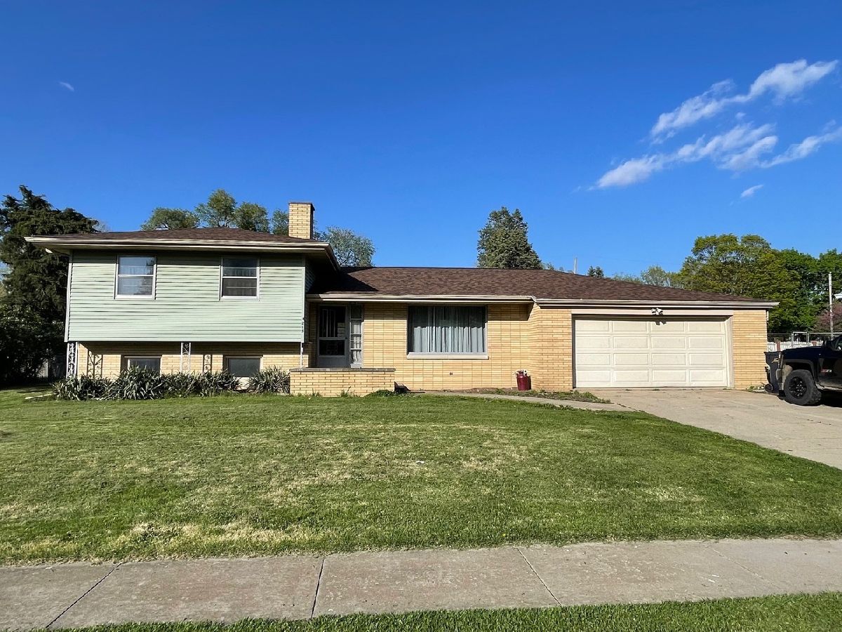 Sold Hopedale Illinois, 215 Madison