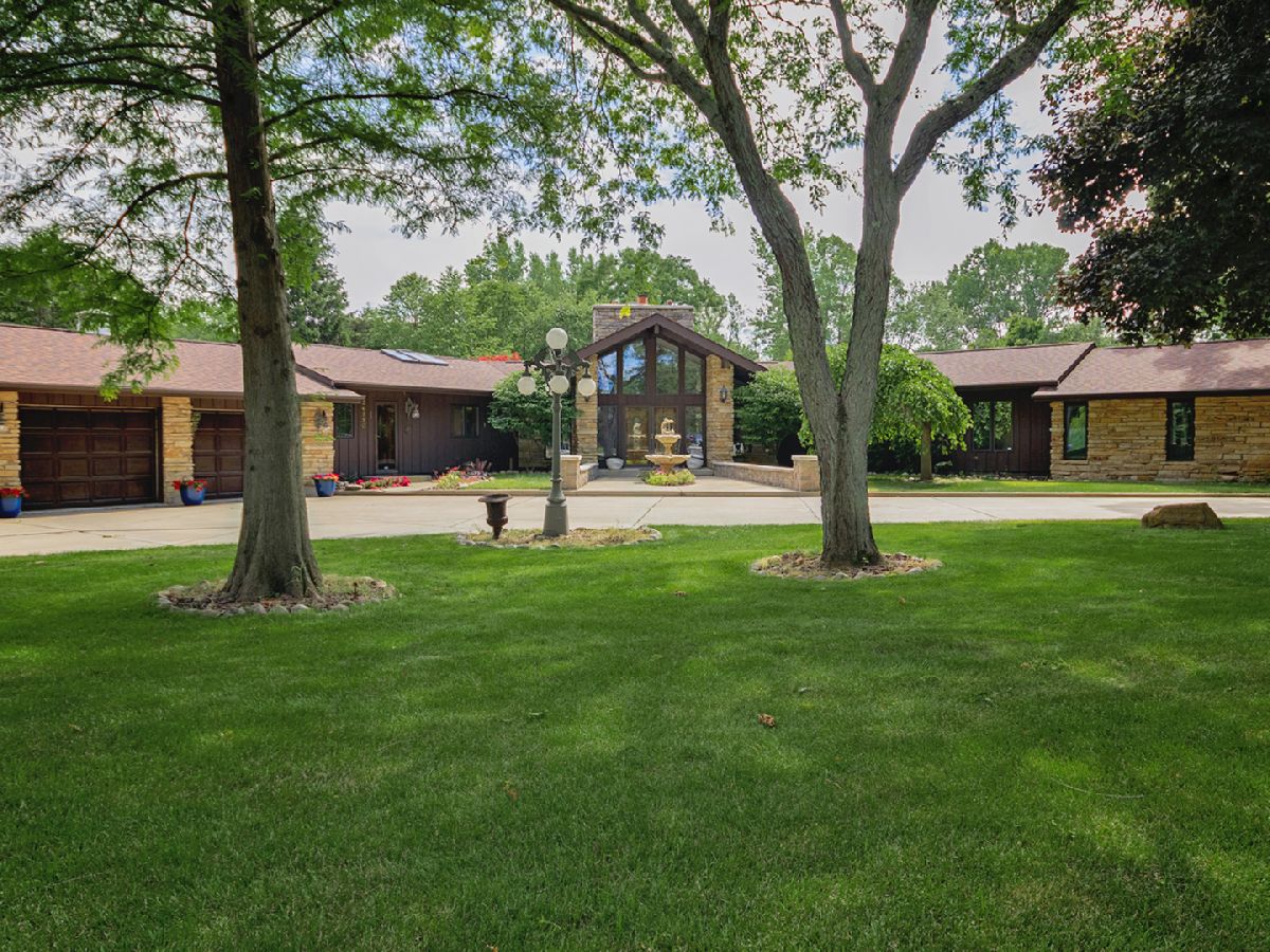 Homes Sold Flora Acres Antioch Illinois, 24580 Magnolia