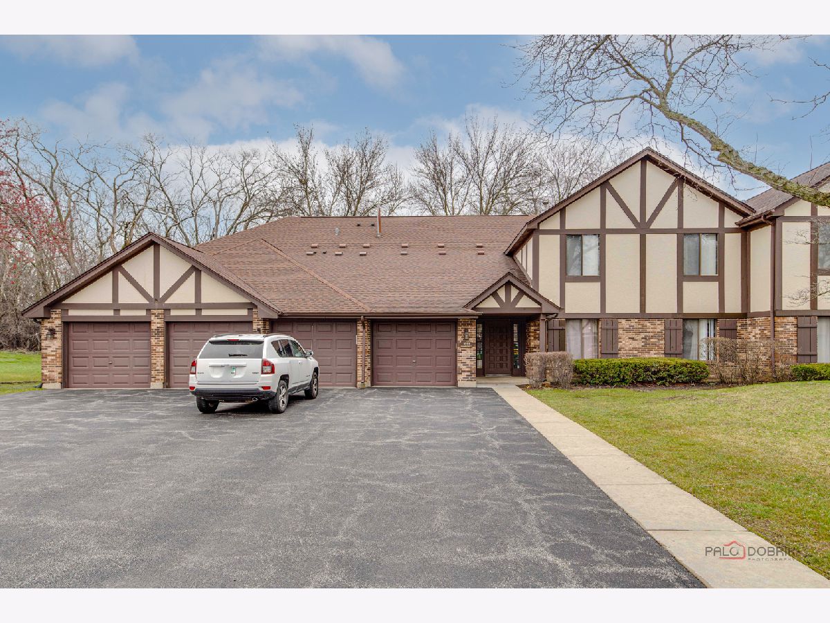 Condominiums Sold Lake Of The Winds Wheeling Illinois, 1021 Harbour