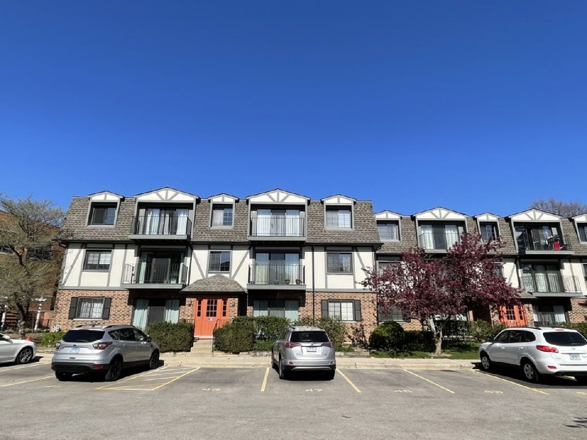 Condominiums Sold Steepleview Buffalo Grove Illinois, 105 Armstrong