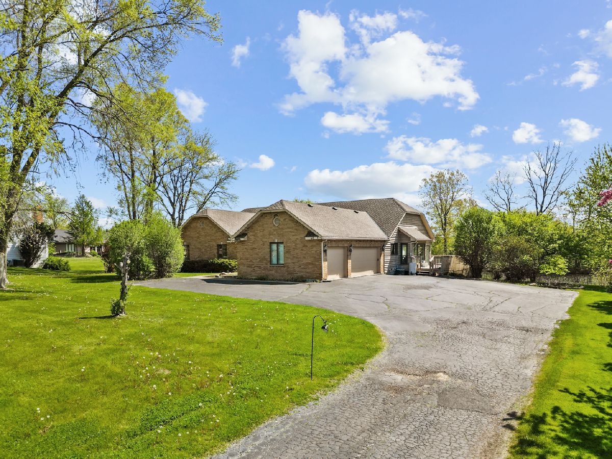  Rented Hawthorn Woods Illinois, 46 Mark