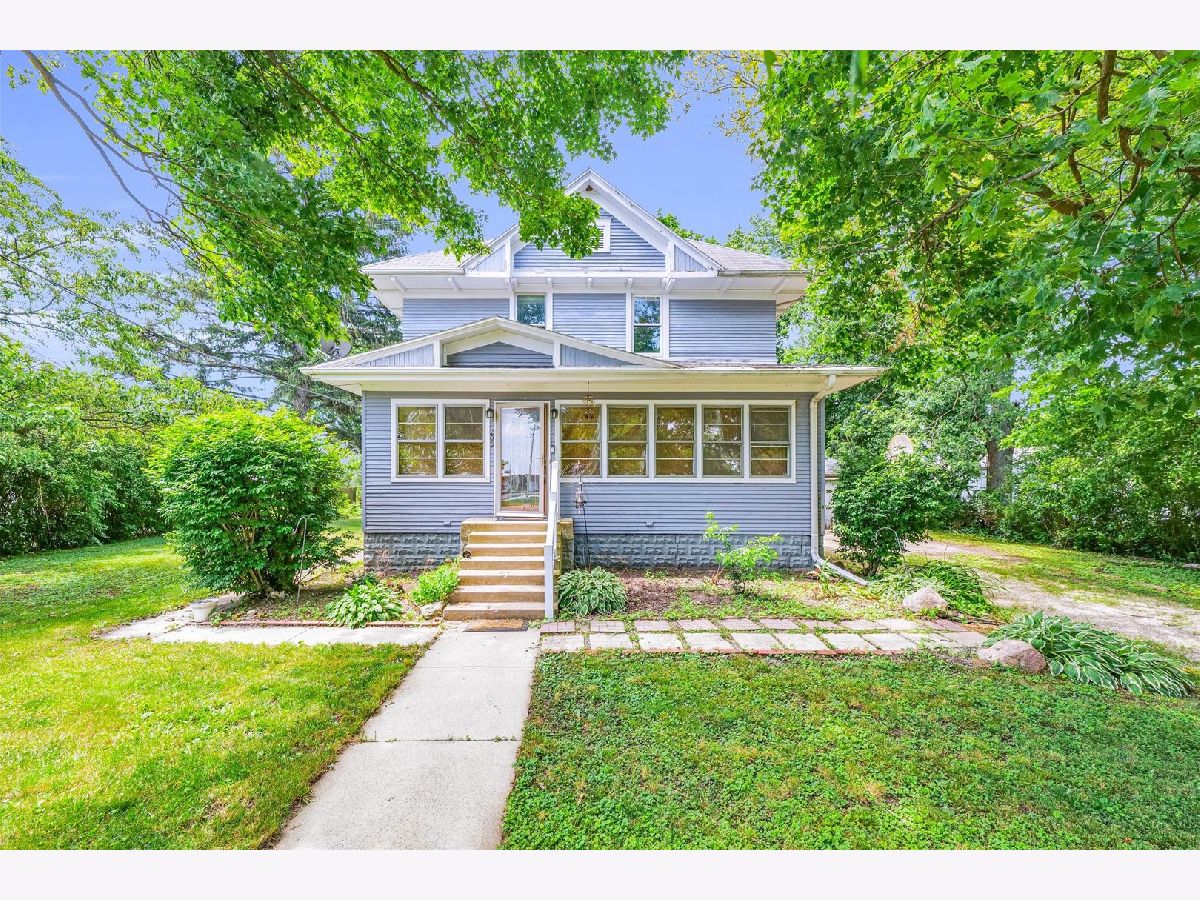  Sold Roberts Illinois, 209 Main