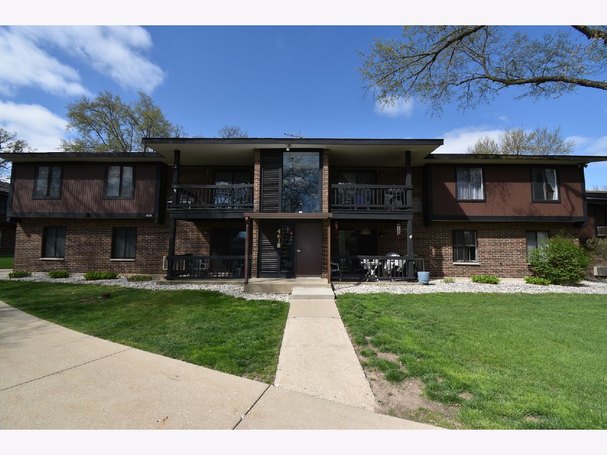 Condominiums Rented Northfox Mchenry Illinois, 4618 Northfox
