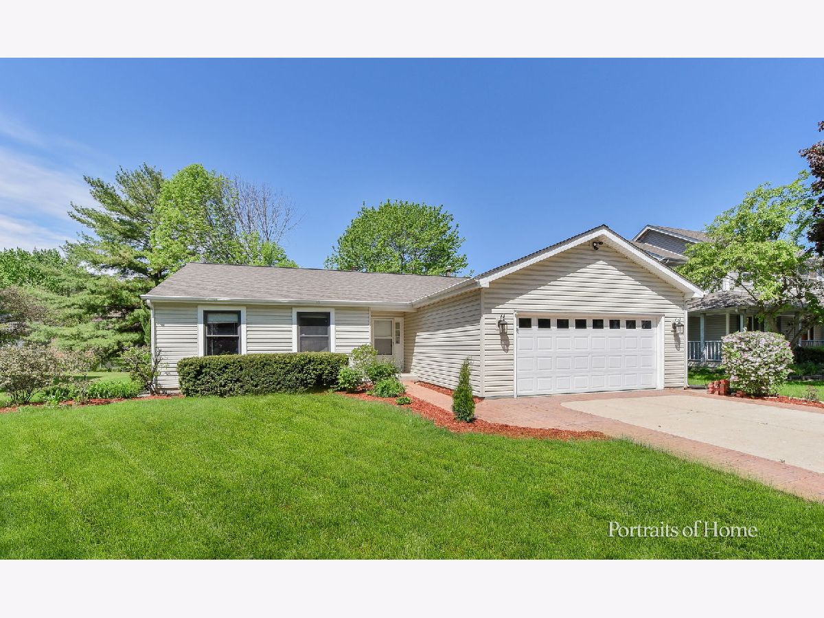 Homes Sold Trails Of Country Lakes Naperville Illinois, 5S766 Timberlane