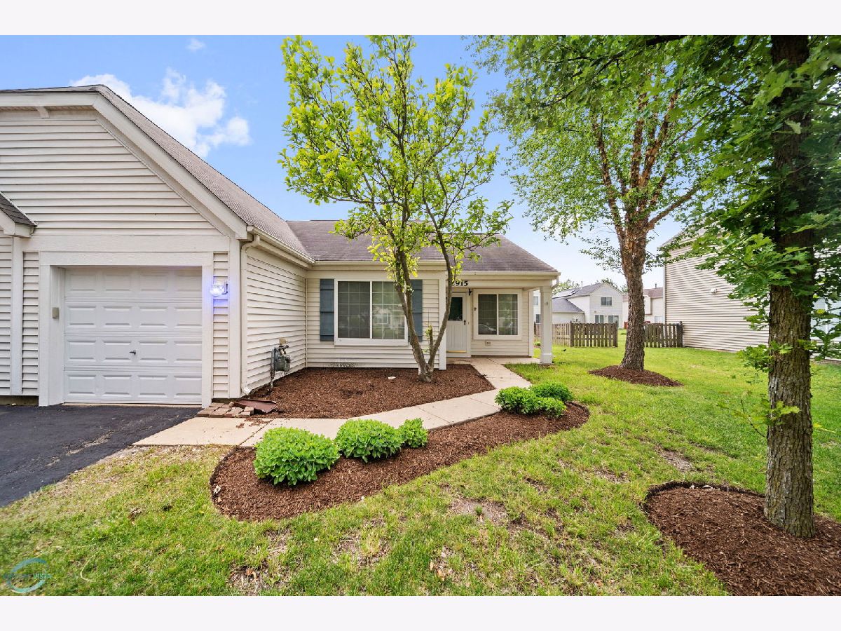 Homes & Townhomes Sold Blackberry Crossing Montgomery Illinois, 2915 Astor