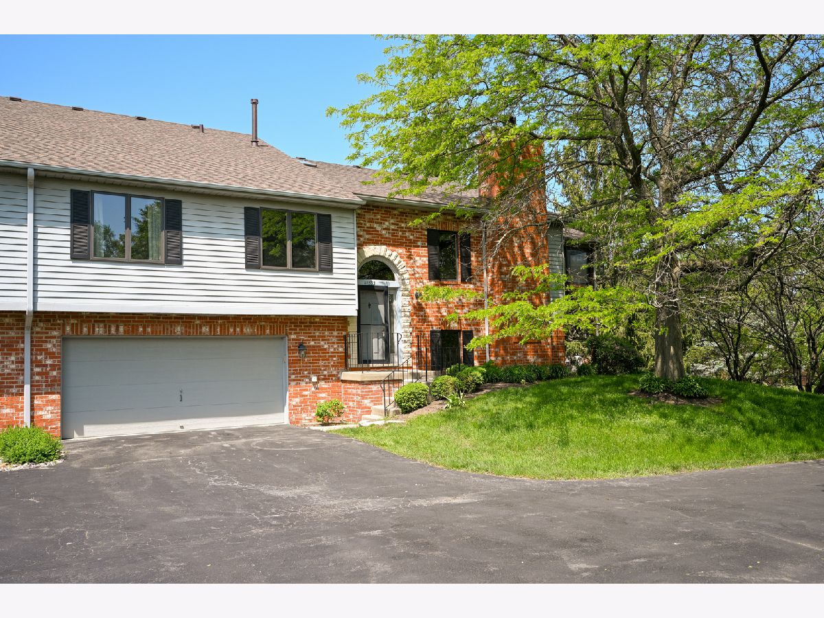 Townhomes Sold Cambridge Orland Park Illinois, 17833 Cameron