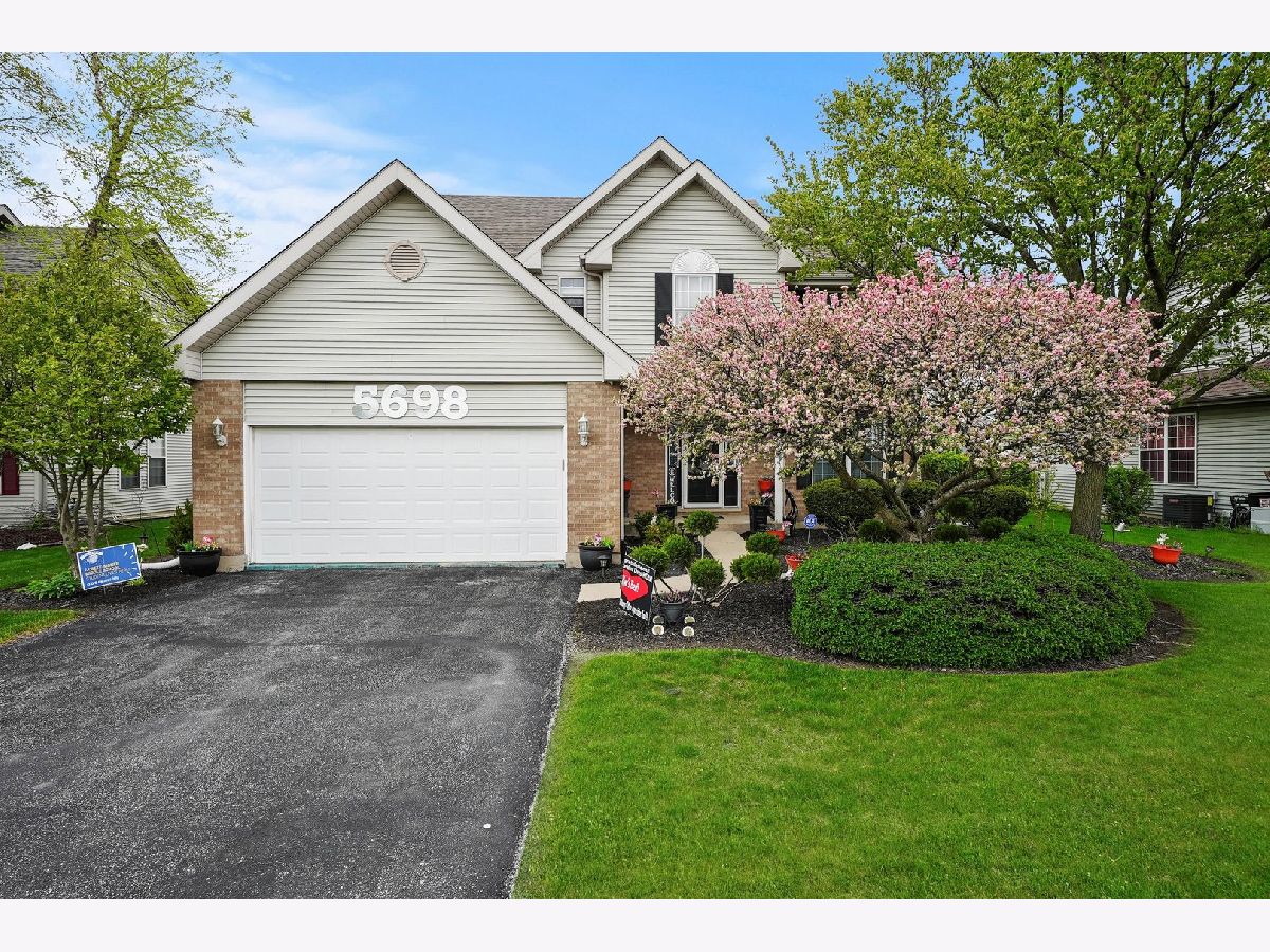 Homes & Condos & Townhomes Sold Highlands Monee Illinois, 5698 Roosevelt