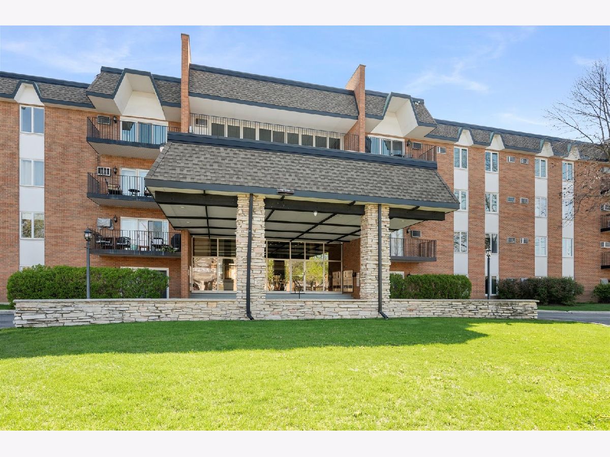 Westbrook West Downers Grove IL, Condominiums For Sale & For Rent