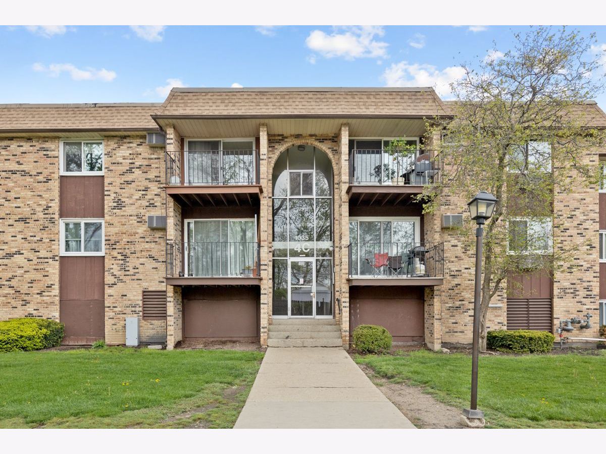 Condominiums Sold Highland Crossing Hoffman Estates Illinois, 1035 Higgins Quarters