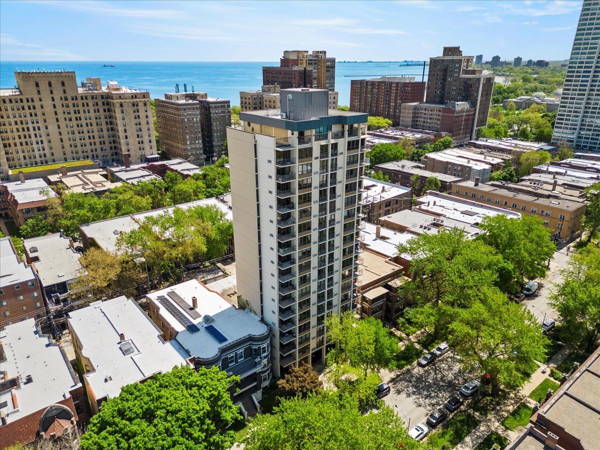 Condominiums Sold Watergate East Chicago Illinois, 5471 Hyde Park