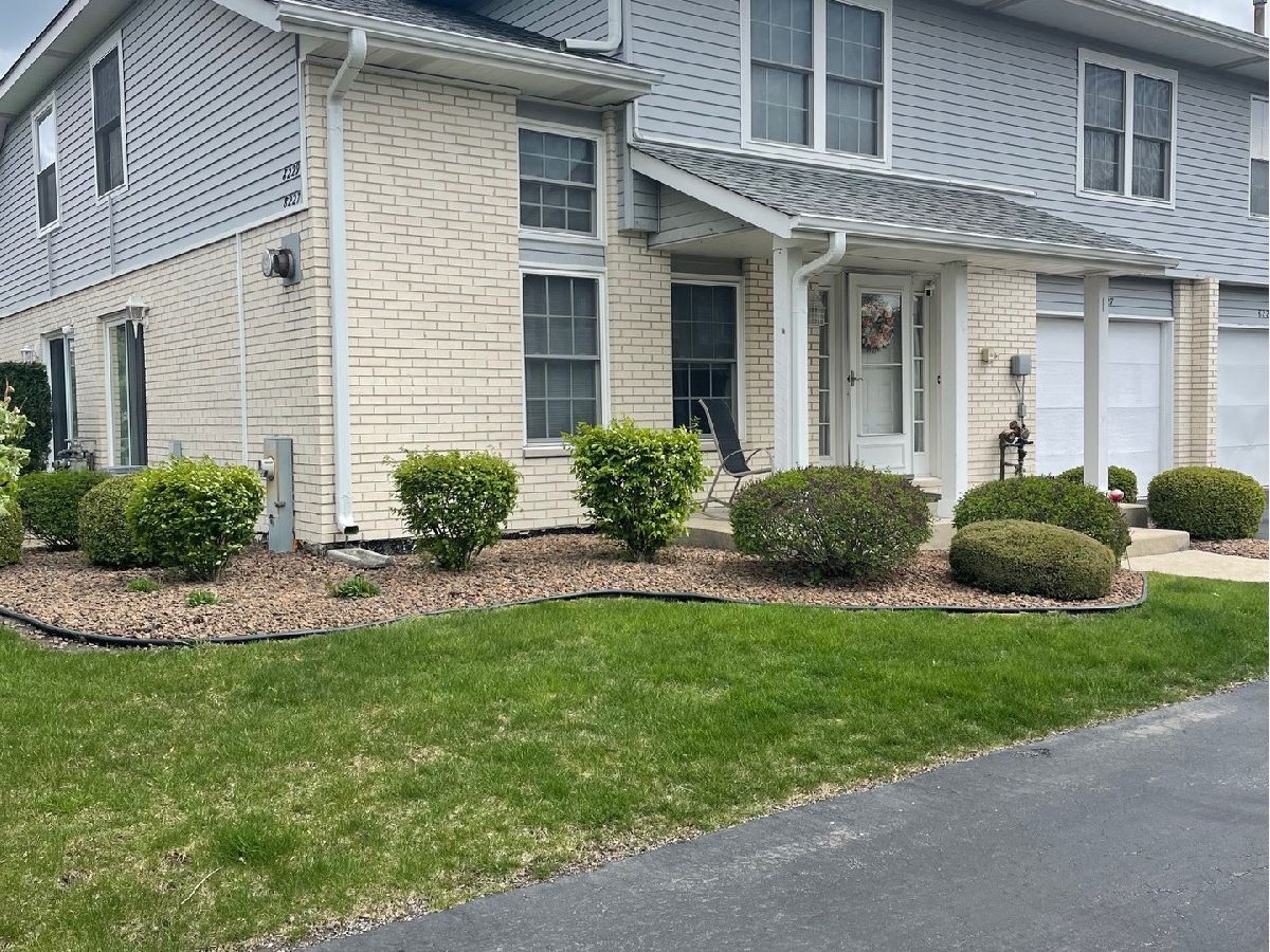 Townhomes & Condos & Homes Sold Chantilly Tinley Park Illinois, 8227 170th