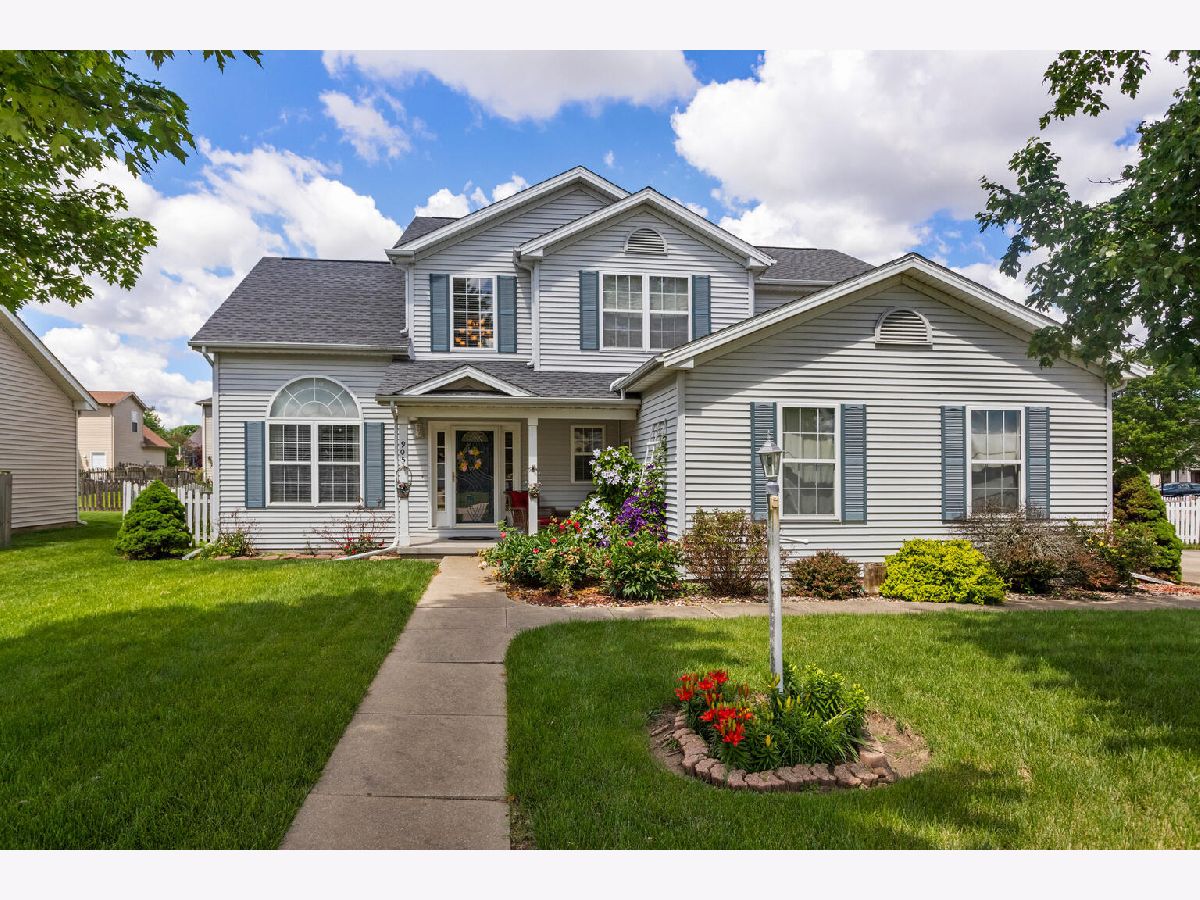 Homes & Condos & Townhomes Sold Prairie Fields Savoy Illinois, 905 Indigo