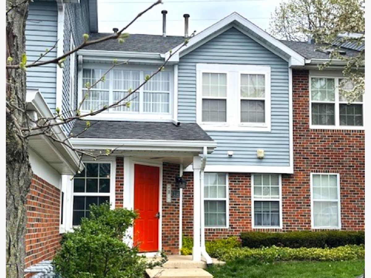 Condominiums Sold Hamilton Place Palatine Illinois, 234 Jennifer