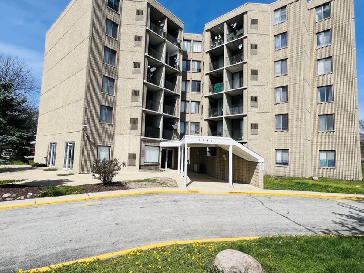Homes & Condominiums Sold Marywood Aurora Illinois, 1750 Marywood
