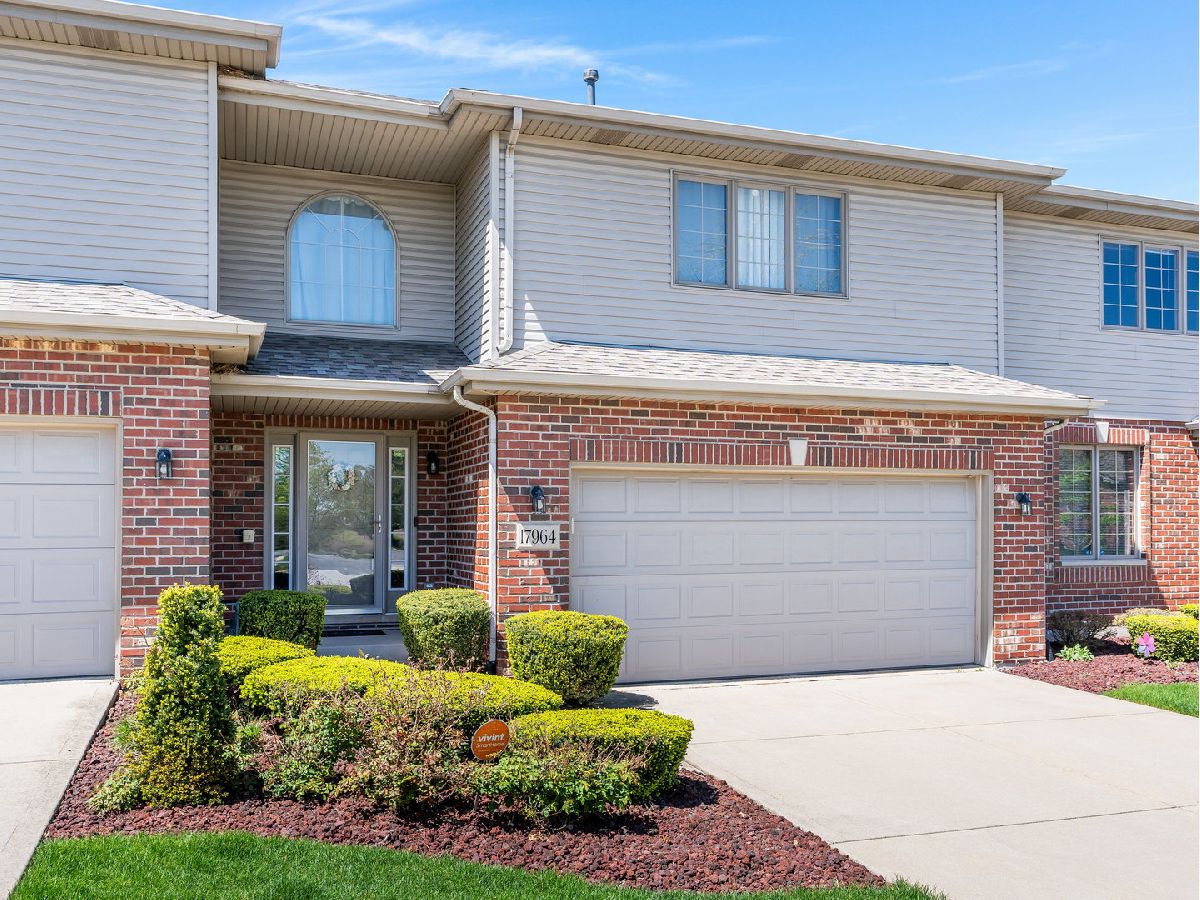 Townhomes Sold Caledonia Meadows Tinley Park Illinois, 17964 Upland