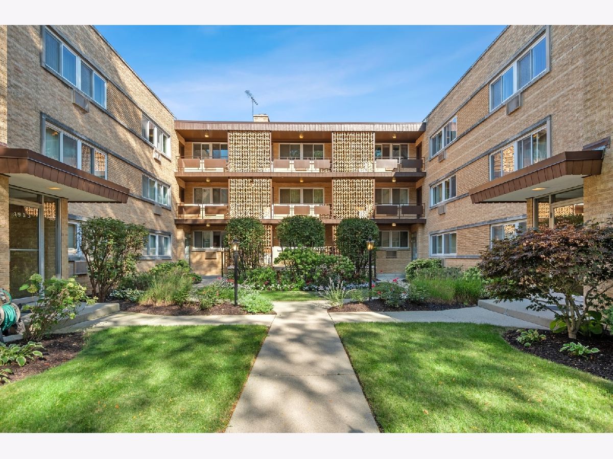 Condominiums Rented Harrison Court Evanston Illinois, 1921 Harrison