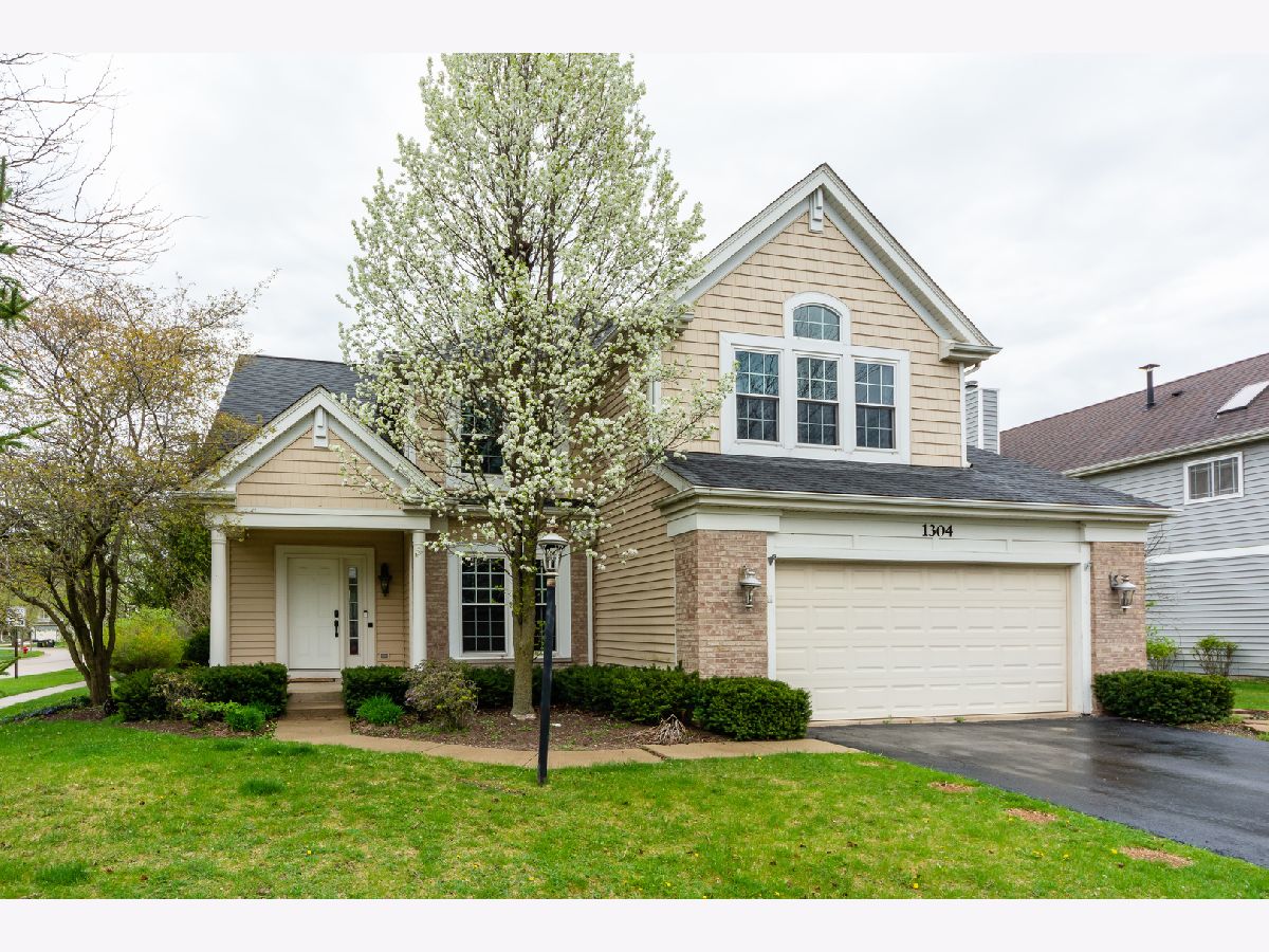 Homes Sold Concord At Meadowbrook Lake In The Hills Illinois, 1304 Royal Oak