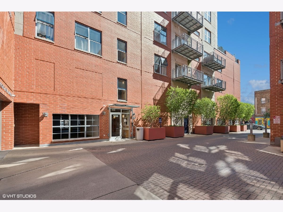 Condominiums Sold Chicago Avenue Place Evanston Illinois, 1236 Chicago