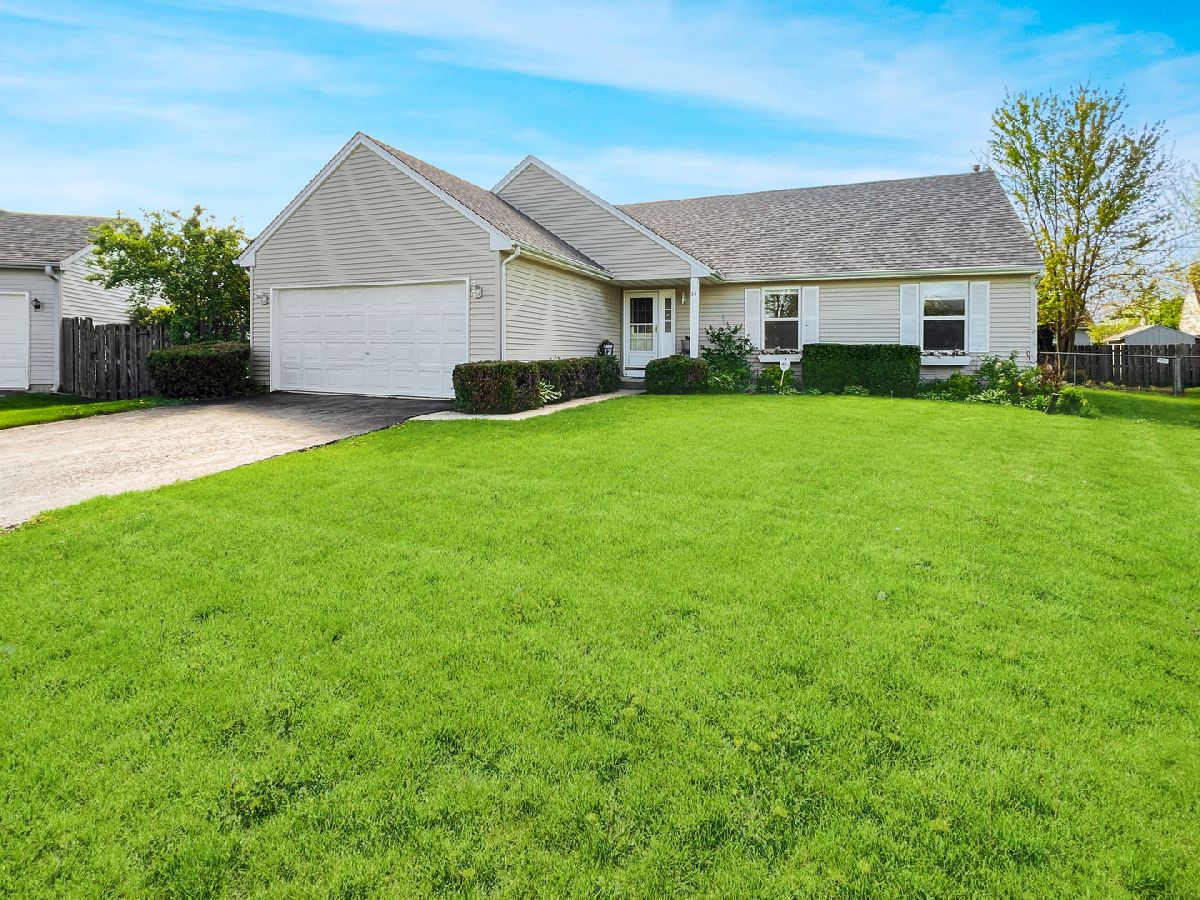 Homes Rented Hidden Valley Lake In The Hills Illinois, 14 Bonnie