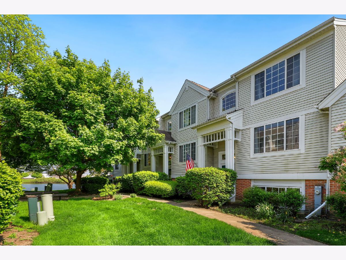 Townhomes & Condos & Homes Sold Polo Club Glendale Heights Illinois, 1757 Avalon