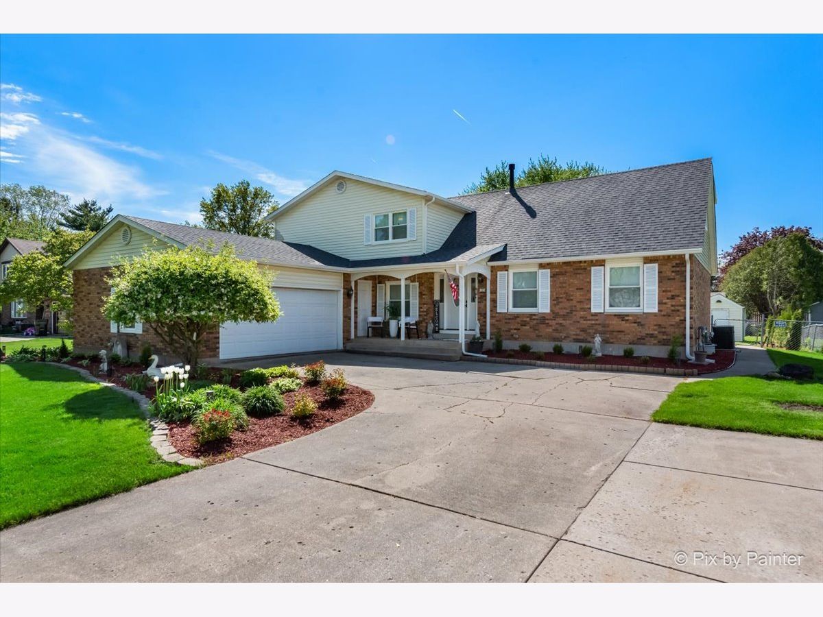 Homes & Condos & Townhomes Sold Countryside Yorkville Illinois, 118 Conover