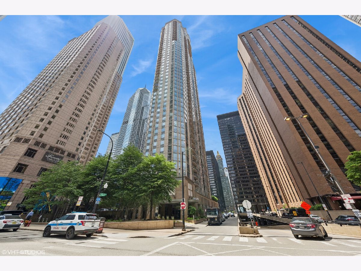 Condominiums Rented Park Millennium Condos Chicago Illinois, 222 Columbus